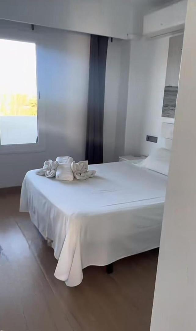 Bright Apartment In Puerto Alcudia Port de Alcudia  ภายนอก รูปภาพ